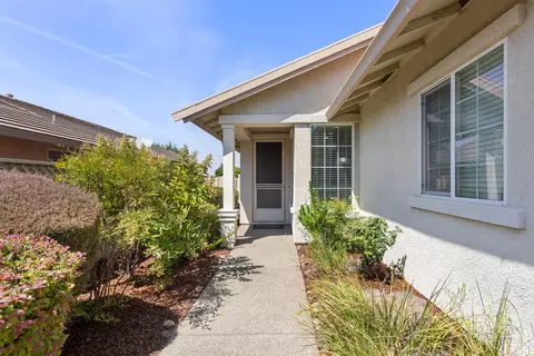 2838 Coopers Hawk Loop, Lincoln, CA 95648 photo 2