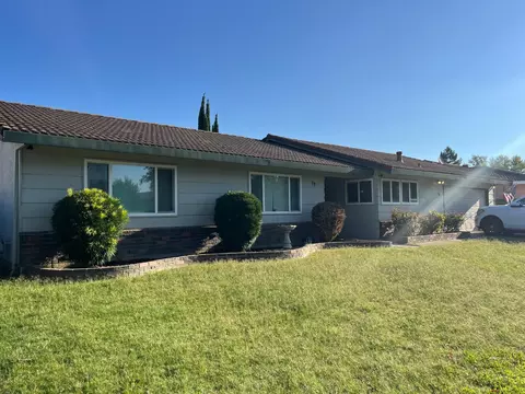 19 A St, Galt, CA 95632 photo 2