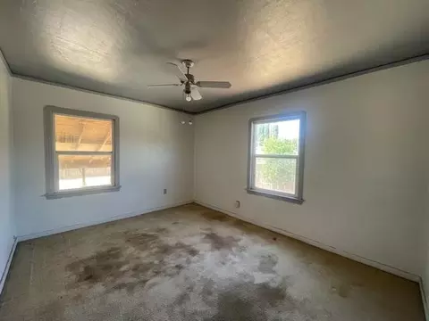 984 Park St, Turlock, CA 95380 photo 12