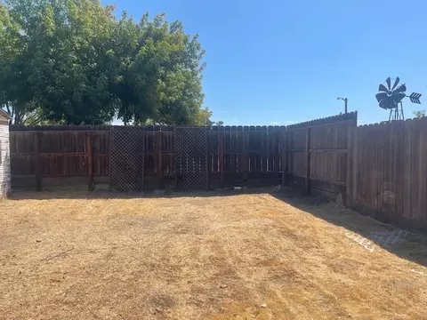 984 Park St, Turlock, CA 95380 photo 23