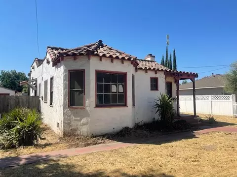 984 Park St, Turlock, CA 95380 photo 2