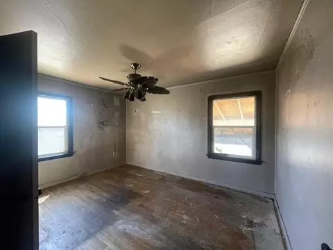 984 Park St, Turlock, CA 95380 photo 13