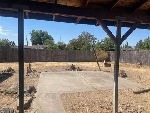984 Park St, Turlock, CA 95380 photo 15