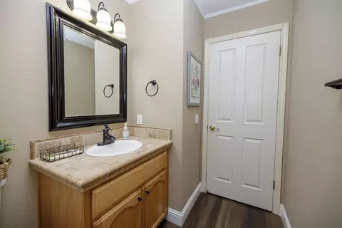 Bath - 1931 N Johnson Rd, Turlock, CA 95382 photo 2 of 8