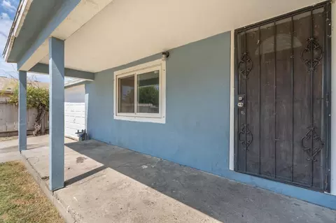 Exterior - 1323 Holm Ave, Modesto, CA 95351 photo 2 of 7