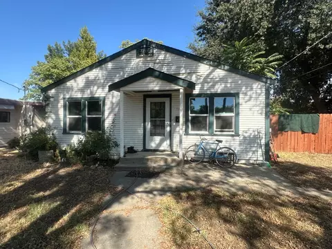 37 5th St, Woodland, CA 95695