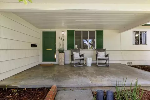 Exterior - 756 Mulberry Ln, Davis, CA 95616 photo 4 of 17