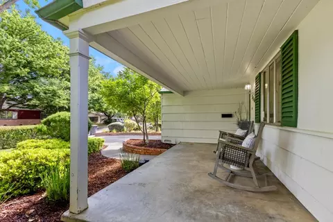 Exterior - 756 Mulberry Ln, Davis, CA 95616 photo 6 of 17
