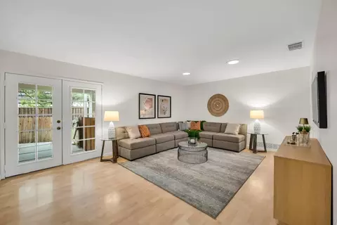 Living - 756 Mulberry Ln, Davis, CA 95616 photo 1 of 3