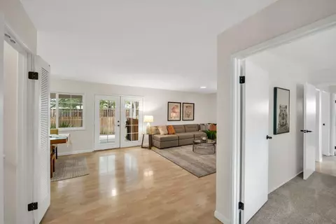 Entry Way - 756 Mulberry Ln, Davis, CA 95616 photo 2 of 6