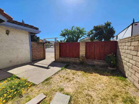 2108 Janel St, Modesto, CA 95350 photo 2