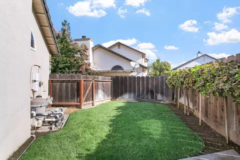 Exterior - 1345 Alex Cir, Turlock, CA 95382 photo 6 of 11