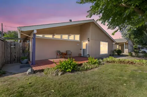 65 W Beamer St, Woodland, CA 95695