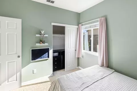 Bedroom - 383 Eagle Dr, Ione, CA 95640 photo 6 of 8