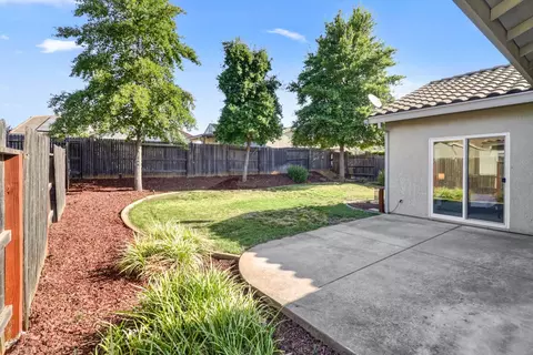 Exterior - 383 Eagle Dr, Ione, CA 95640 photo 4 of 10