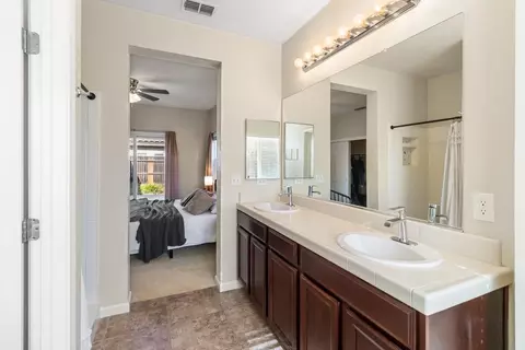 Entry Way - 383 Eagle Dr, Ione, CA 95640 photo 10 of 13
