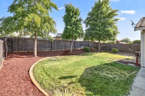 Exterior - 383 Eagle Dr, Ione, CA 95640 photo 5 of 10
