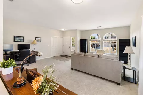 Entry Way - 383 Eagle Dr, Ione, CA 95640 photo 5 of 13