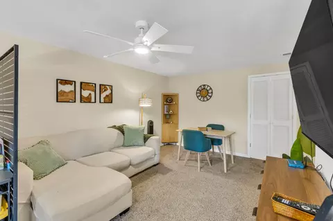 903 Fulton Ave #406, Sacramento, CA 95825