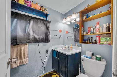 Bath - 4724 Western, Olivehurst, CA 95961 photo 3 of 3