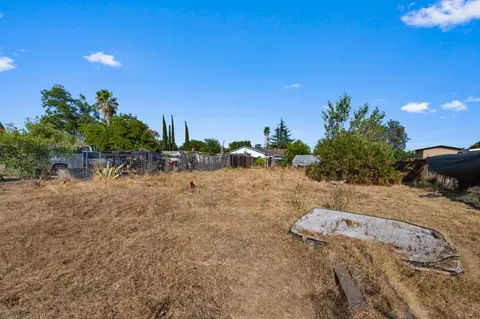 Exterior - 4724 Western, Olivehurst, CA 95961 photo 9 of 13