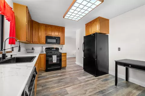 Kitchen - 3814 Stope Dr, Placerville, CA 95667 photo 2 of 4