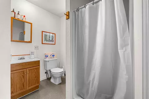 Bath - 3814 Stope Dr, Placerville, CA 95667 photo 3 of 3