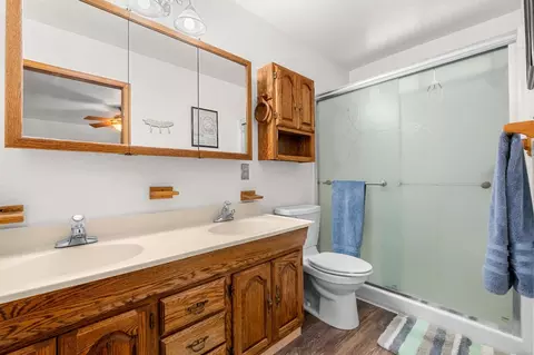 Bath - 3814 Stope Dr, Placerville, CA 95667 photo 2 of 3