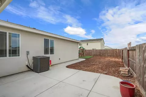 744 Creekview Cir, Galt, CA 95632 photo 41