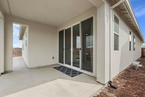 744 Creekview Cir, Galt, CA 95632 photo 32