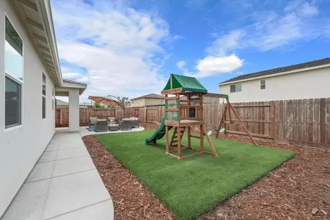 744 Creekview Cir, Galt, CA 95632 photo 36
