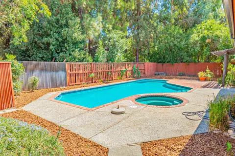 2414 Madrid Ct, Davis, CA 95616 photo 29