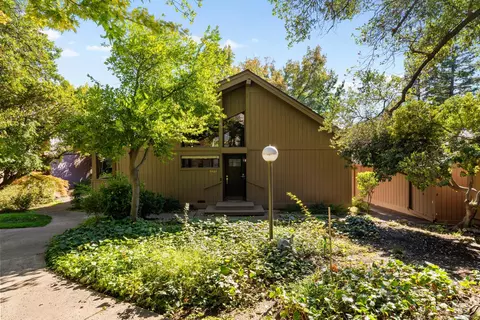 5927 Sarah Ct, Carmichael, CA 95608 photo 1