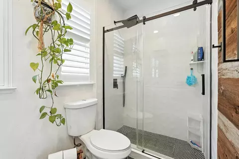 Bath - 1082 Smith Way, Folsom, CA 95630 photo 4 of 4