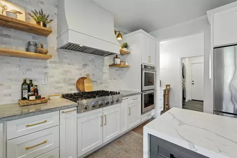 Kitchen - 1082 Smith Way, Folsom, CA 95630 photo 6 of 8