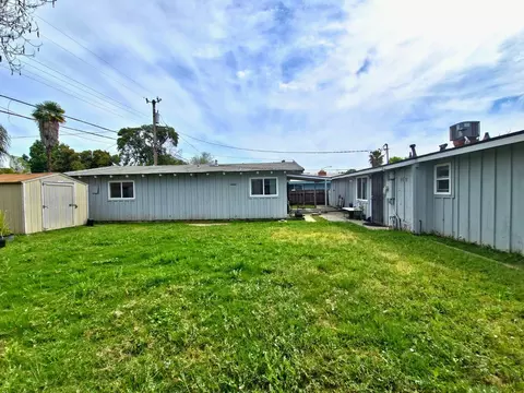 Exterior - 1650 Bette St, Merced, CA 95341 photo 5 of 7