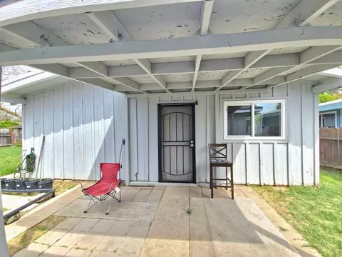 Exterior - 1650 Bette St, Merced, CA 95341 photo 4 of 7