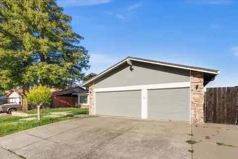 Exterior - 4307 Suzanne Dr, Pittsburg, CA 94565 photo 3 of 5