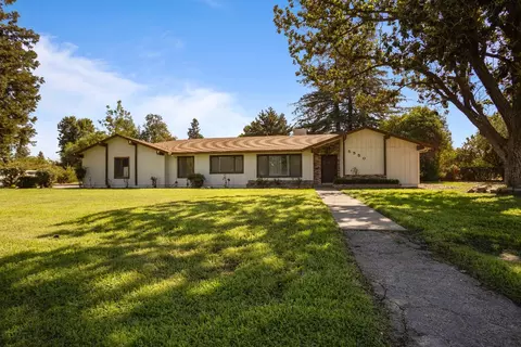 5550 Celestial Dr, Atwater, CA 95301 photo 2