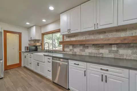 Kitchen - 2446 Prado Vista Rd, Placerville, CA 95667 photo 4 of 8