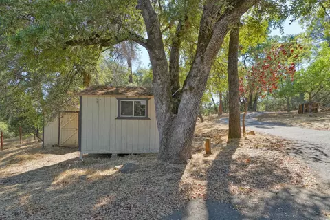 Exterior - 2446 Prado Vista Rd, Placerville, CA 95667 photo 14 of 22