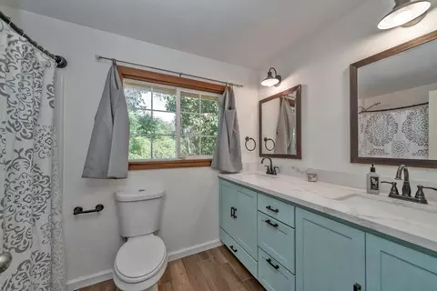 Bath - 2446 Prado Vista Rd, Placerville, CA 95667 photo 5 of 5