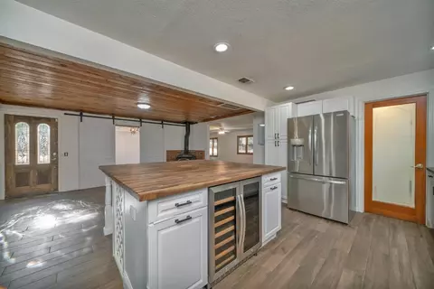 Kitchen - 2446 Prado Vista Rd, Placerville, CA 95667 photo 2 of 8