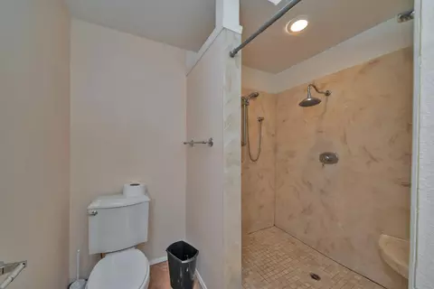 Bath - 2446 Prado Vista Rd, Placerville, CA 95667 photo 3 of 5