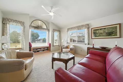 Living - 31 Willet Ct, Wallace, CA 95254 photo 1 of 5