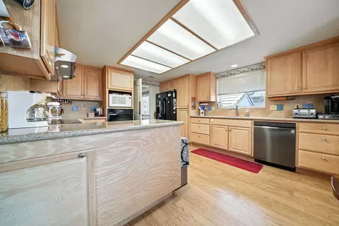 Kitchen - 31 Willet Ct, Wallace, CA 95254 photo 8 of 8