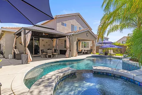 2216 Cumberland Loop, Roseville, CA 95747
