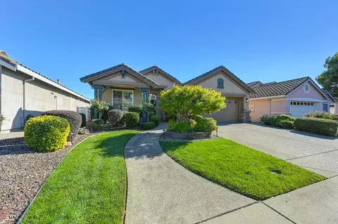 7552 School House Ln, Roseville, CA 95747