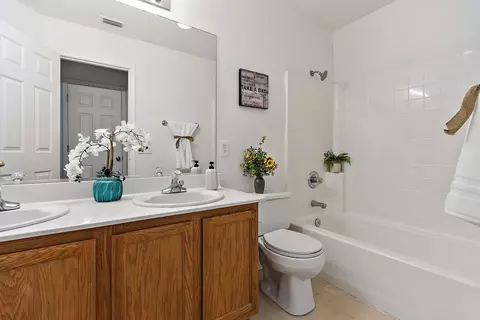 Bath - 10977 Woolwich Way, Mather, CA 95655 photo 4 of 5