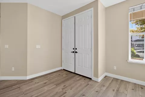 Entry Way - 4700 Glenbrook Dr, Tracy, CA 95377 photo 2 of 8